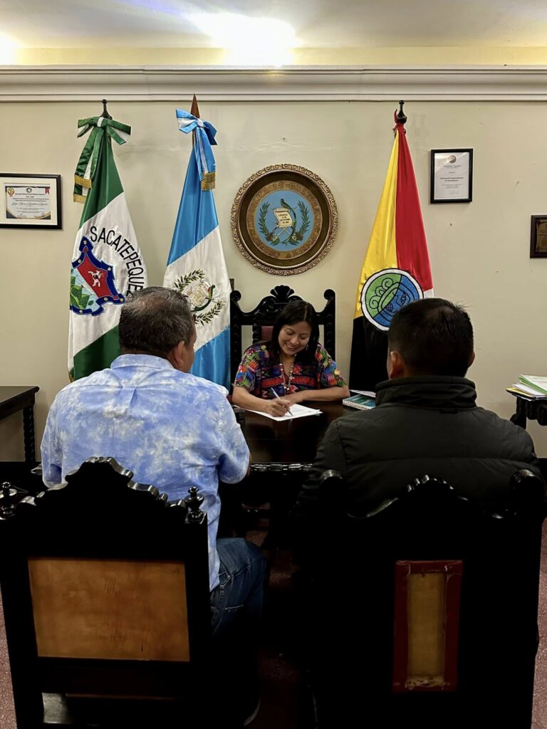 Firma de Convenio Extraordinario No. 17-205