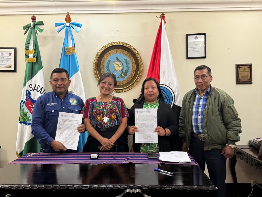 Firma de convenio Ordinario No. 23-2025 para ejecutar el proyecto “Construcción del Sistema de Agua Potable, Zona 5, Magdalena Milpas Altas, Sacatepéquez”.