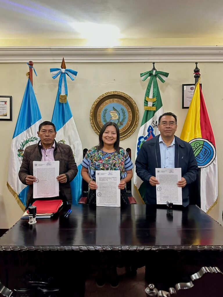 Firma del Convenio Extraordinario 21-2025