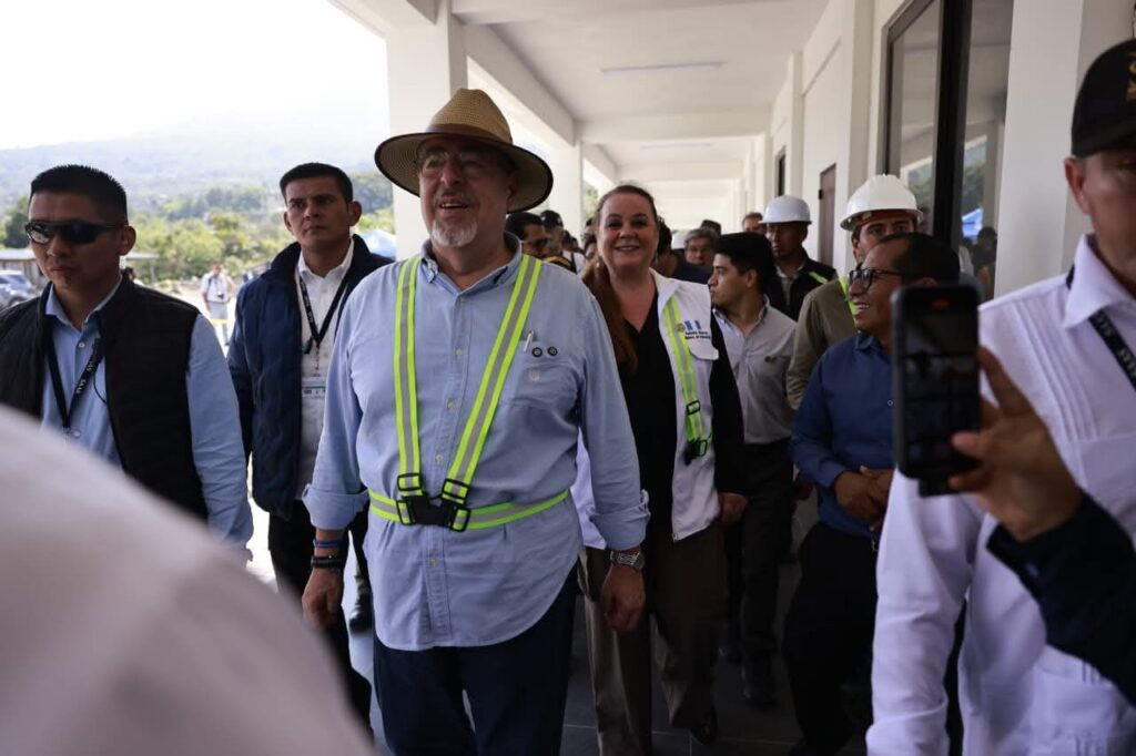 Visita presidencial en Santa Isabel, Alotenango